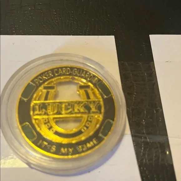 😄Lucky Horseshoe Coin In Protective Case - Picture 2 of 4